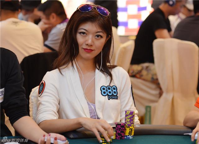 美女與荷官- 俄羅斯遠東地區賭場美女成群 主要遊客來自中國